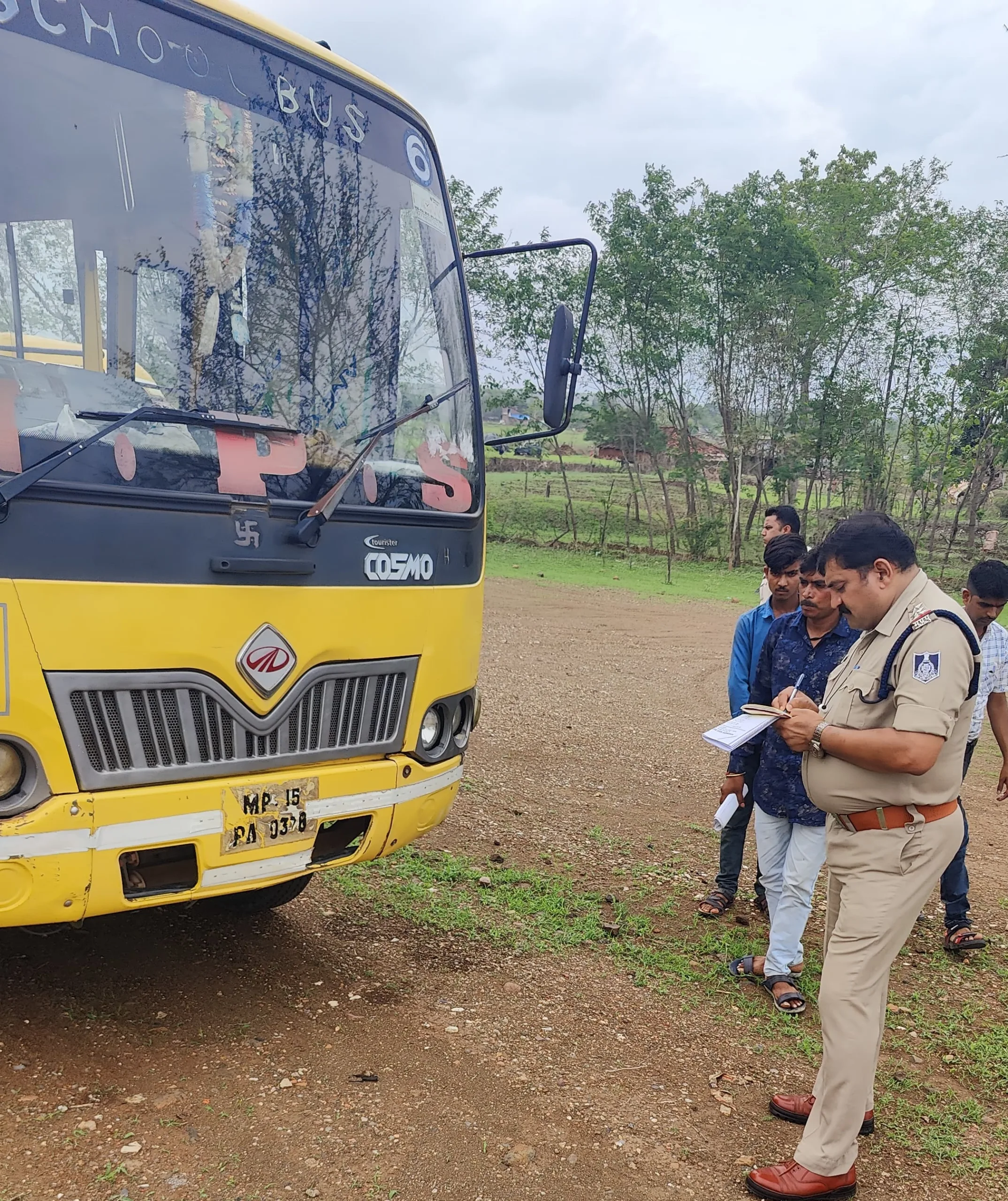 देवरी में स्कूल बसों की चेकिंग का अभियान पुलिस ने किया शुरू | New India Times