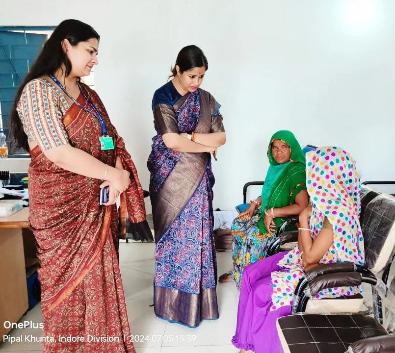 कलेक्टर द्वारा किया गया मेघनगर जनपद पंचायत के सभा कक्ष में आकांक्षी कार्यक्रम का शुभारंभ | New India Times