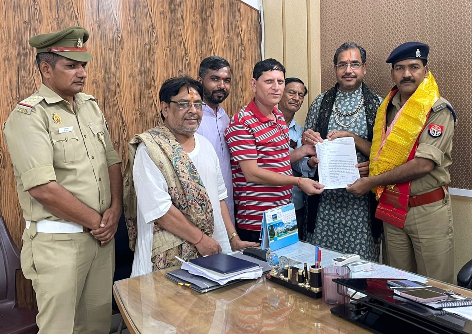 नये यातायात पुलिस अधीक्षक को दिया यातायात रूट प्लान&nbsp;&nbsp; | New India Times