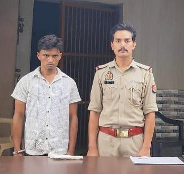 पुलिस ने एक युवक को अवैध तमंचे के साथ किया गिरफ्तार 1 पुलिस ने एक युवक को अवैध तमंचे के साथ किया गिरफ्तार | New India Times