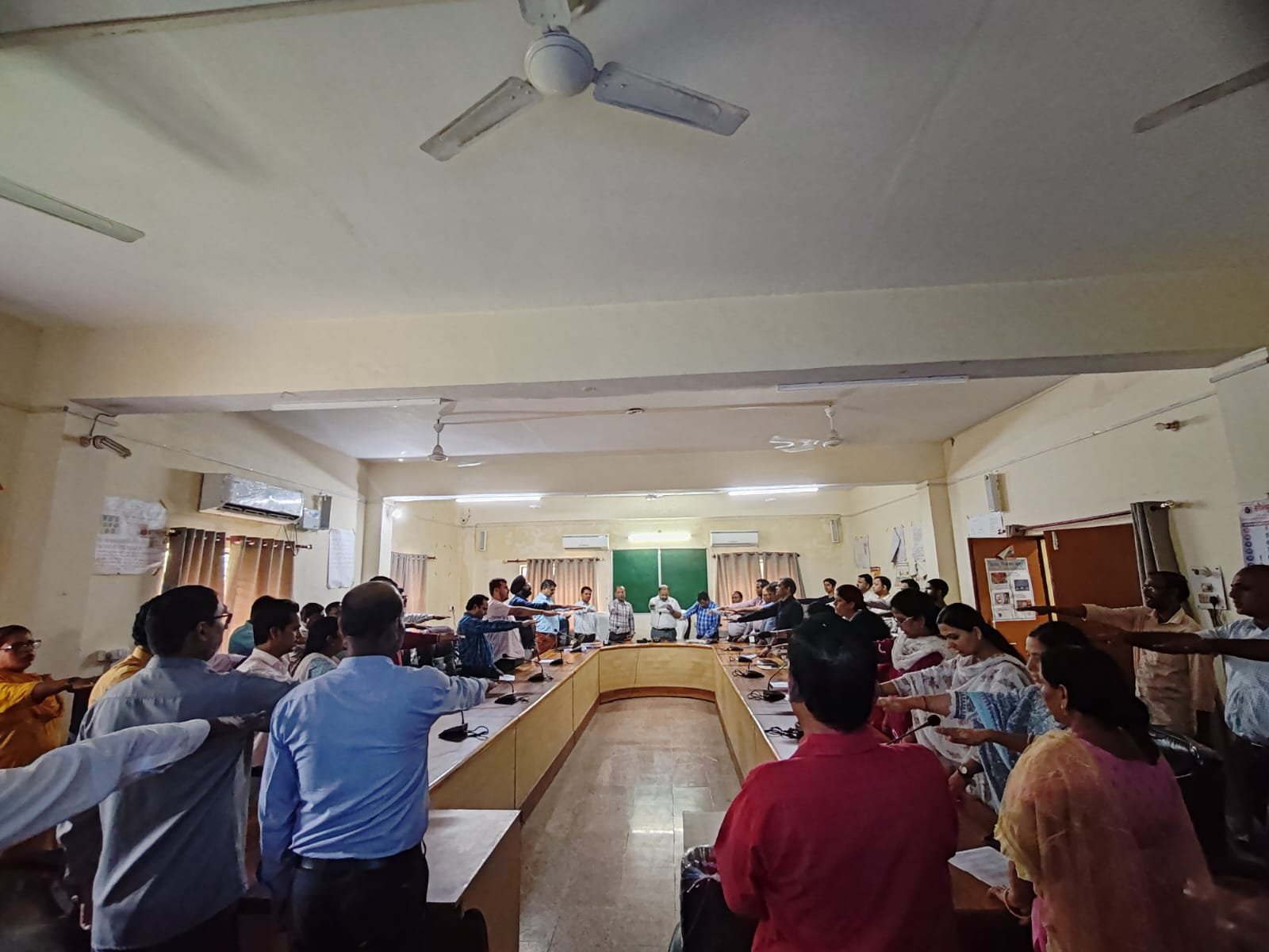 स्वास्थ्य विभाग में तैनात कर्मचारियों ने ली नशा छोड़ने की शपथ 1 स्वास्थ्य विभाग में तैनात कर्मचारियों ने ली नशा छोड़ने की शपथ | New India Times