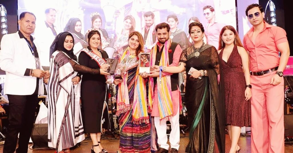 नई दिल्ली में हुआ द ग्रेट इंडियन सिगिंग अवॉर्ड शो सीजन 3 का भव्य आयोजन 2 नई दिल्ली में हुआ द ग्रेट इंडियन सिगिंग अवॉर्ड शो सीजन 3 का भव्य आयोजन | New India Times