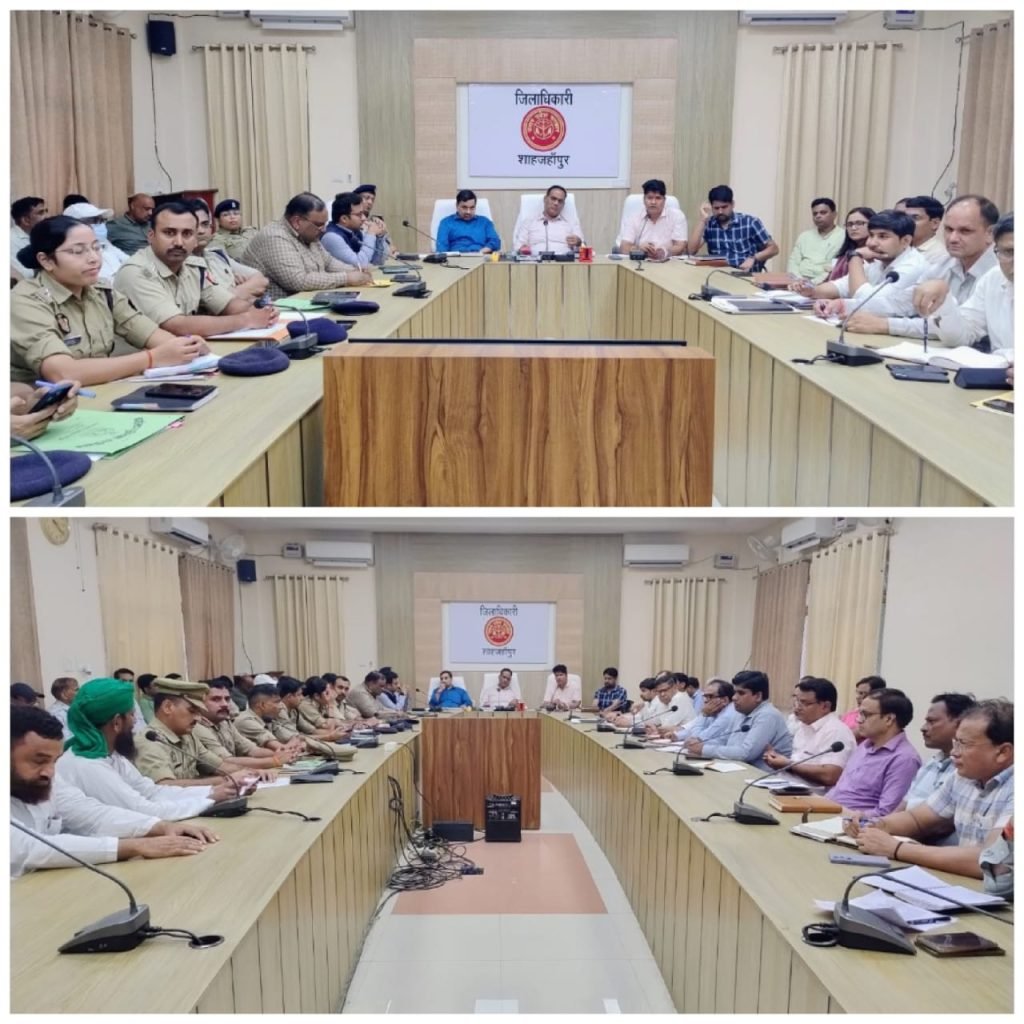 सौहार्दपूर्ण व भाईचारे के साथ मनाएं त्यौहार, पंडाल, मंच व जुलूस इत्यादि के आयोजन से पूर्व लेनी होगी अनुमति, खुराफाती व अफवाह फैलाने वालों पर रहेगी कड़ी नज़र: डीएम 2 सौहार्दपूर्ण व भाईचारे के साथ मनाएं त्यौहार, पंडाल, मंच व जुलूस इत्यादि के आयोजन से पूर्व लेनी होगी अनुमति, खुराफाती व अफवाह फैलाने वालों पर रहेगी कड़ी नज़र: डीएम | New India Times