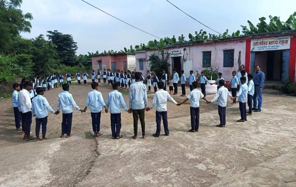 स्वच्छता ही सेवा पखवाड़ा 2024 अंतर्गत 150 से अधिक सामुदायिक शौचालयों की गई सफाई 2 स्वच्छता ही सेवा पखवाड़ा 2024 अंतर्गत 150 से अधिक सामुदायिक शौचालयों की गई सफाई | New India Times