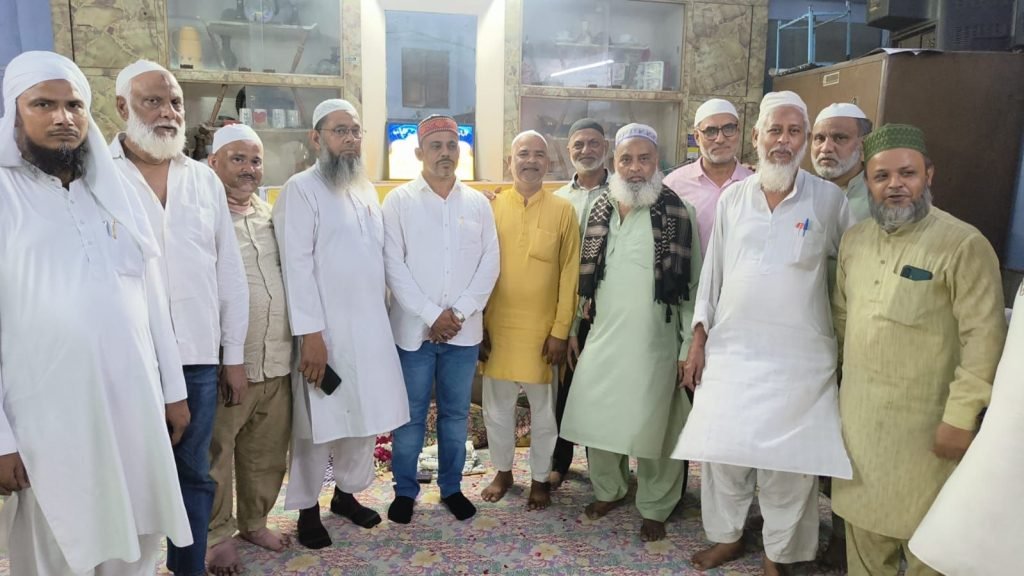 हज वेलफेयर सोसायटी पदाधिकारियों का दिल्ली में हुआ बाविक़ार इस्तक़बाल 2 हज वेलफेयर सोसायटी पदाधिकारियों का दिल्ली में हुआ बाविक़ार इस्तक़बाल | New India Times