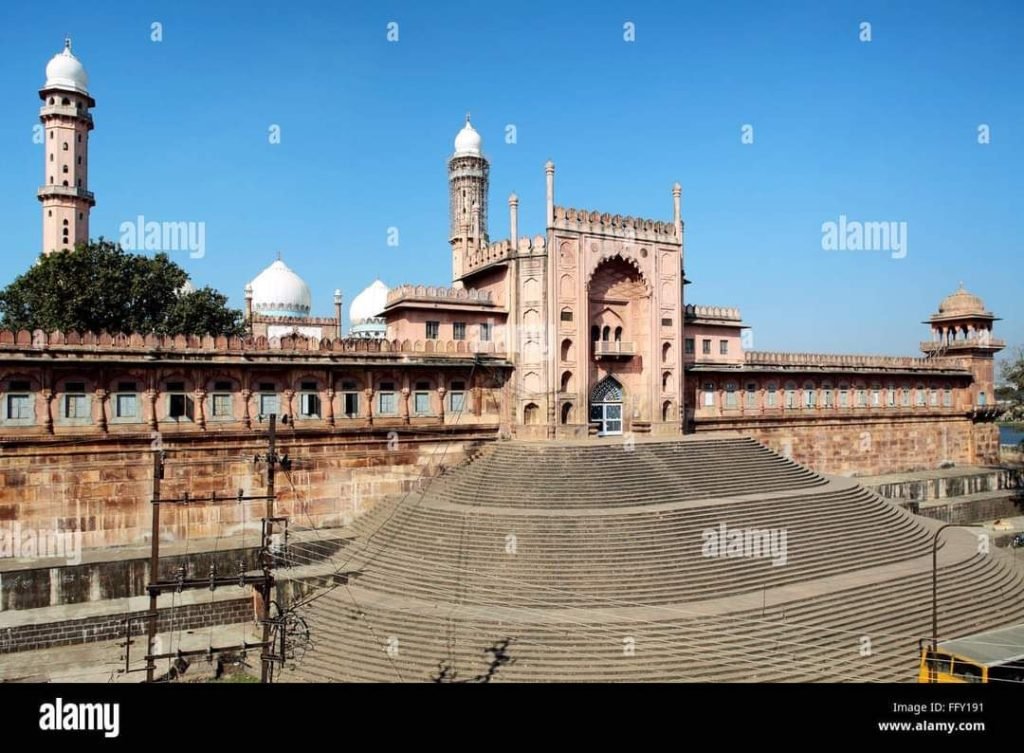 विश्व पर्यटन दिवस के अवसर पर भोपाल जिले के पर्यटन स्थलों पर एक नज़र 5 विश्व पर्यटन दिवस के अवसर पर भोपाल जिले के पर्यटन स्थलों पर एक नज़र | New India Times