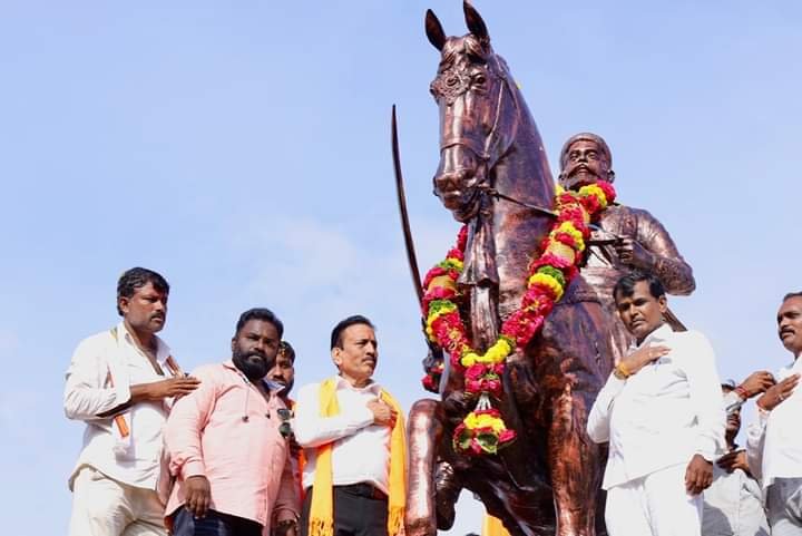 जनता के मन में घर कर चुकी मालवण की घटना, क्रेडिट के लिए आचार संहिता लागू होने से पहले स्मारकों के लोकार्पण की हड़बड़ी 1 जनता के मन में घर कर चुकी मालवण की घटना, क्रेडिट के लिए आचार संहिता लागू होने से पहले स्मारकों के लोकार्पण की हड़बड़ी | New India Times