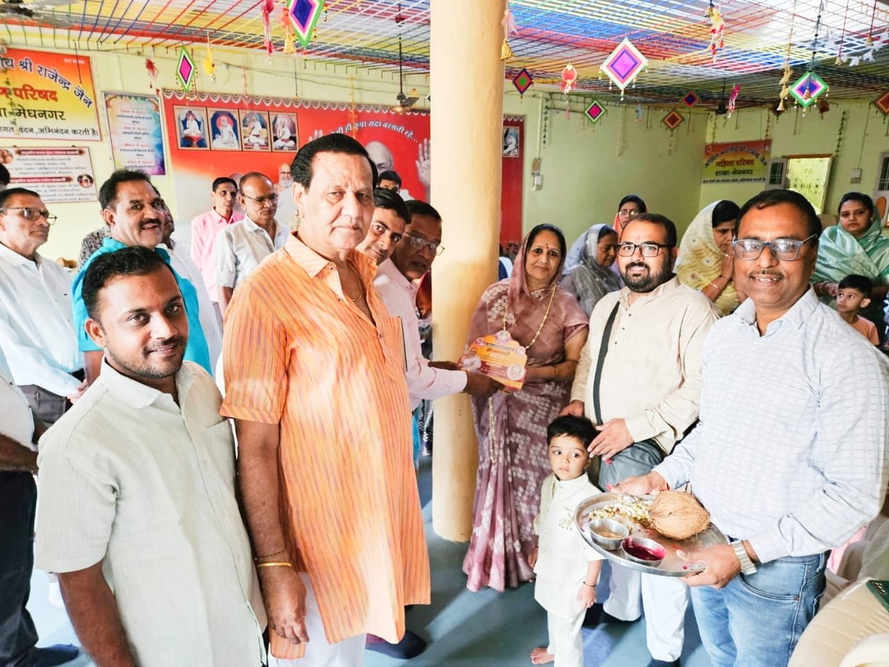 पुण्य सम्राट परिवार के दर्शन वंदन हेतु संघ यात्रा का प्रस्थान 1 पुण्य सम्राट परिवार के दर्शन वंदन हेतु संघ यात्रा का प्रस्थान | New India Times