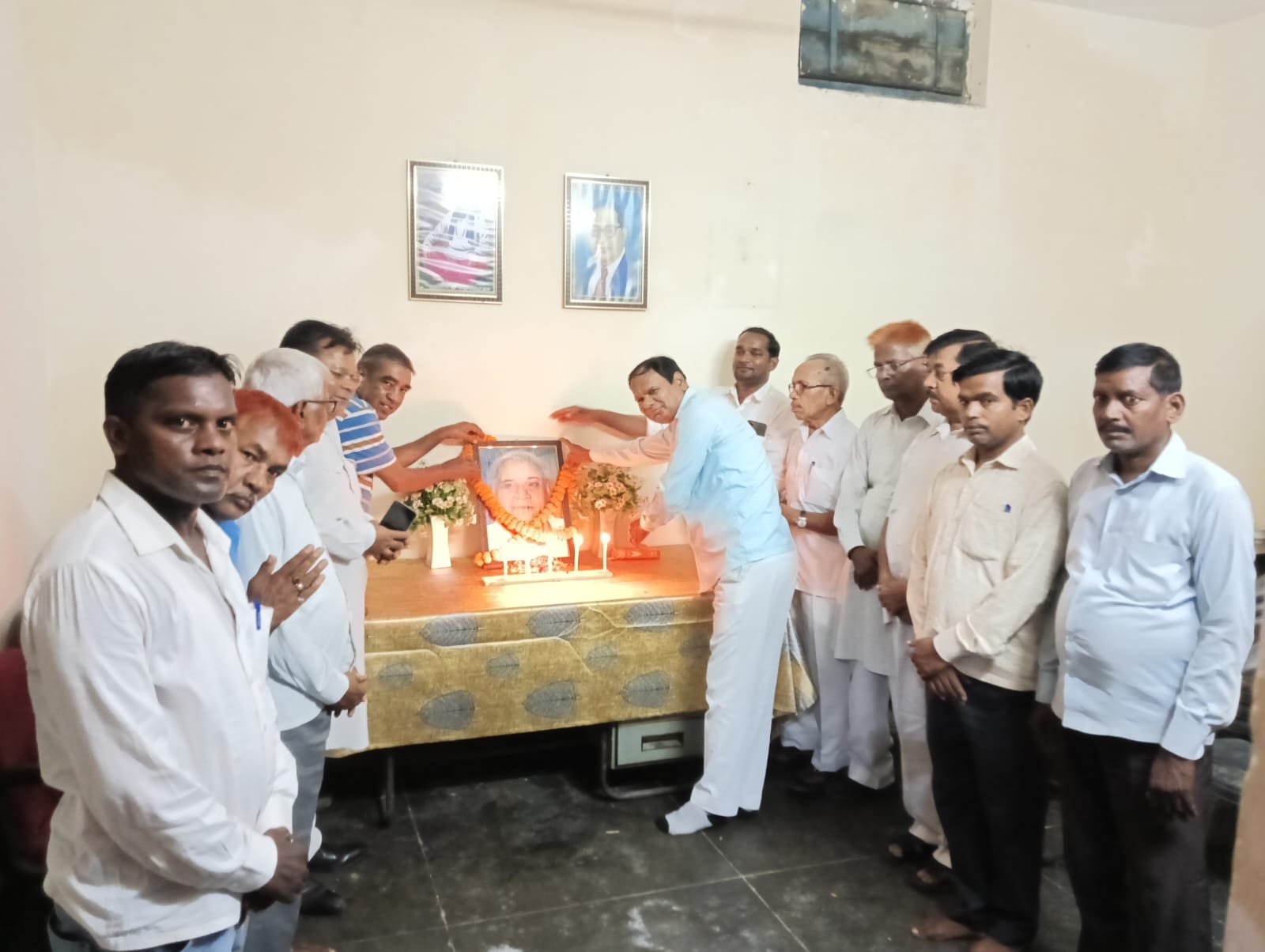 संत रविदास महासभा के लोगों ने कांशीराम साहब को किया नमन 1 संत रविदास महासभा के लोगों ने कांशीराम साहब को किया नमन | New India Times