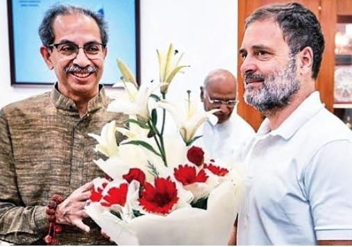 महाराष्ट्र कांग्रेस के कुछ तारे सागर किनारे "वर्षा" के सहारे: MVA में अनबन के बाद NIT की रिपोर्ट पर लगी मुहर 1 महाराष्ट्र कांग्रेस के कुछ तारे सागर किनारे "वर्षा" के सहारे: MVA में अनबन के बाद NIT की रिपोर्ट पर लगी मुहर | New India Times