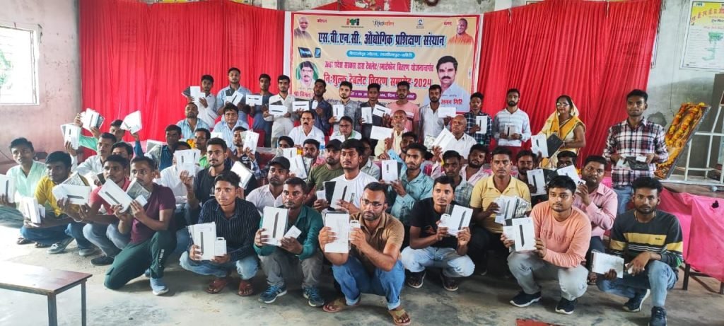 आईटीआई के विद्यार्थियों को वितरित किया गया टैबलेट, विद्यार्थी बोले: पढ़ाई के साथ घर बैठे सीख सकेंगे नए हुनर 2 आईटीआई के विद्यार्थियों को वितरित किया गया टैबलेट, विद्यार्थी बोले: पढ़ाई के साथ घर बैठे सीख सकेंगे नए हुनर | New India Times
