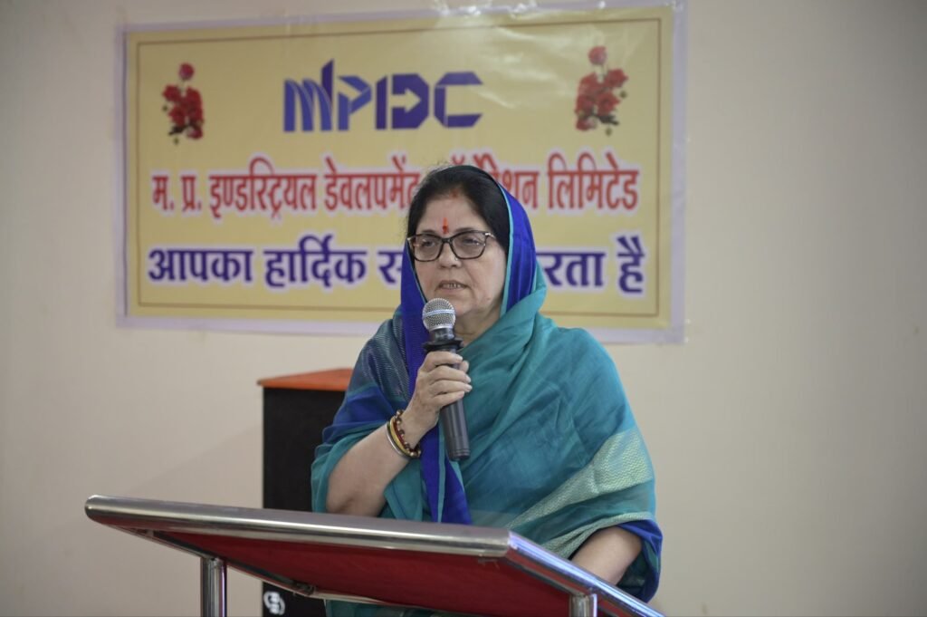 सामाजिक सरोकारों के लिए सीएसआर फण्ड का और अधिक व्यावहारिक उपयोग किया जाए: धार विधायक श्रीमती वर्मा 2 सामाजिक सरोकारों के लिए सीएसआर फण्ड का और अधिक व्यावहारिक उपयोग किया जाए: धार विधायक श्रीमती वर्मा | New India Times