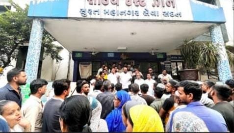 सूरत नगर निगम द्वारा रज़ा नगर अप्रवासियों की केवाईसी प्रक्रिया की गई संचालित | New India Times