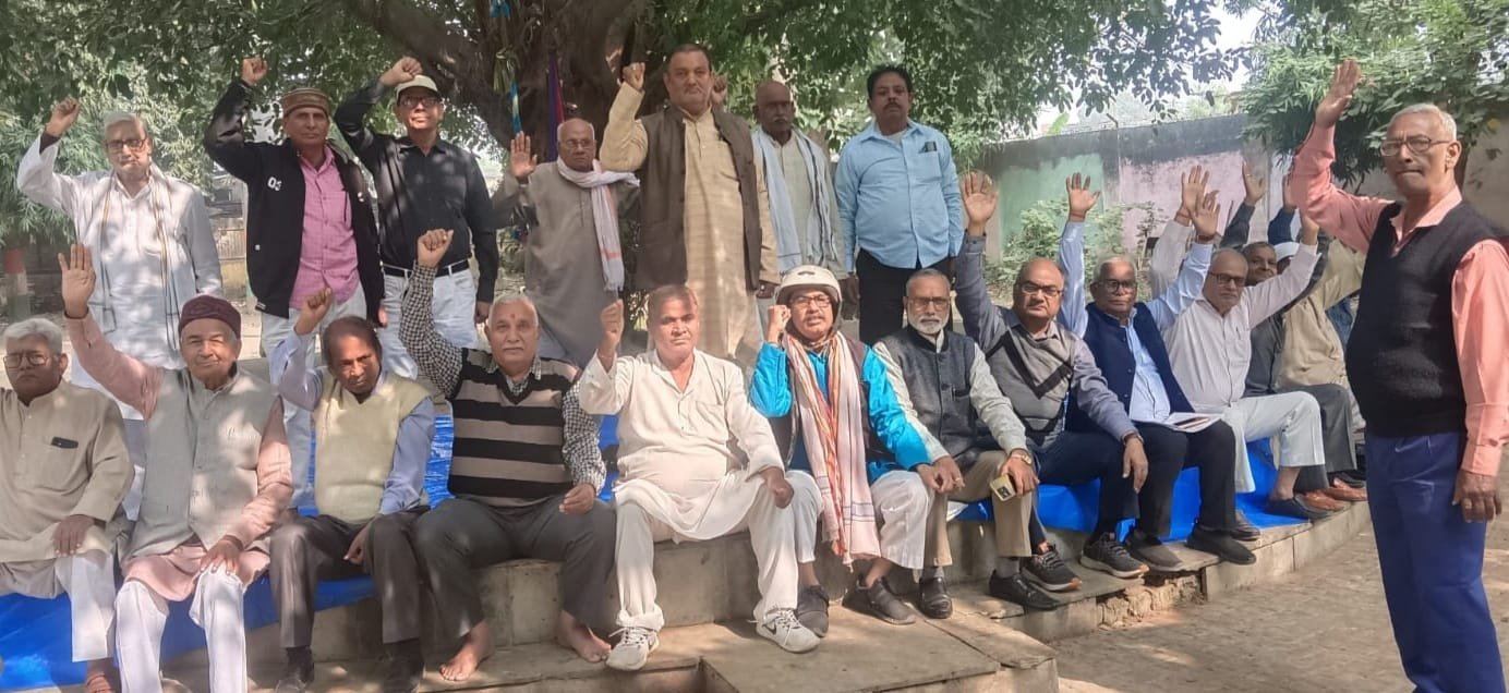 राज्य कर्मचारी संयुक्त परिषद ने प्रधानमंत्री और मुख्यमंत्री को संबोधित ज्ञापन जिलाधिकारी के प्रतिनिधि को सौंपा | New India Times