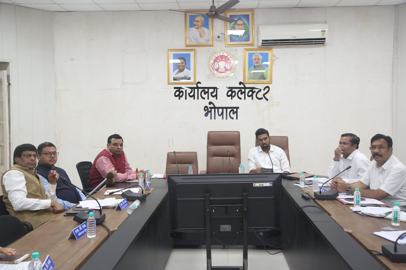 राजस्व महाअभियान 3.0 के तहत लंबित प्रकरणों का हो त्वरित निराकरण: एडीएम श्री जैन | New India Times