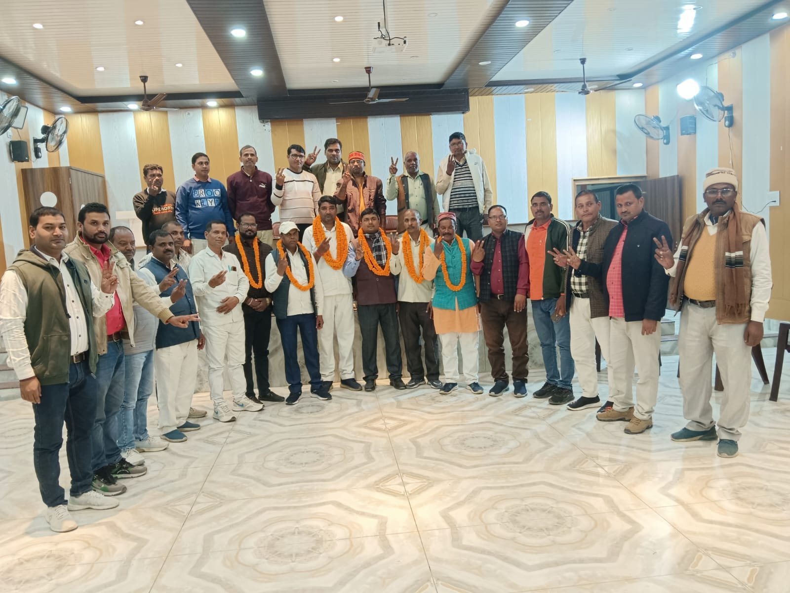 ग्रामीण सफाई कर्मचारी संघ गोरखपुर मण्डल अध्यक्ष का चुनाव सम्पन्न, उमेश सिंह मंडल अध्यक्ष निर्वाचित | New India Times