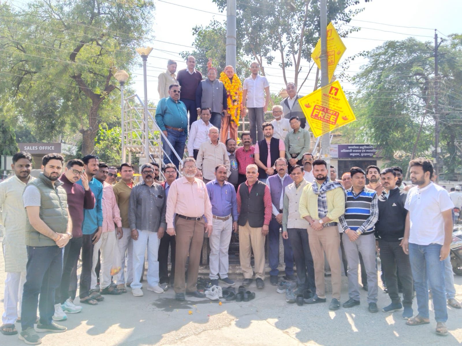 निमाड़ के जननायक रहे स्वर्गीय सांसद ठाकुर शिवकुमार सिंह की पुण्यतिथि पर दी गई श्रद्धांजलि | New India Times