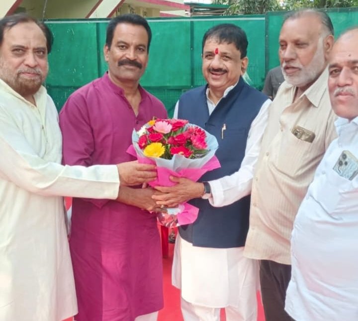 धूमधाम से मनाया गया भोपाल सांसद आलोक शर्मा का जन्मदिन 1 धूमधाम से मनाया गया भोपाल सांसद आलोक शर्मा का जन्मदिन | New India Times