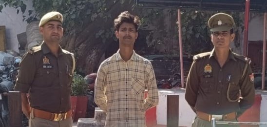 थाना चौक कोतवाली पुलिस ने चोरी के फर्नीचर बरामद कर, आरोपी को किया गिरफ्तार | New India Times