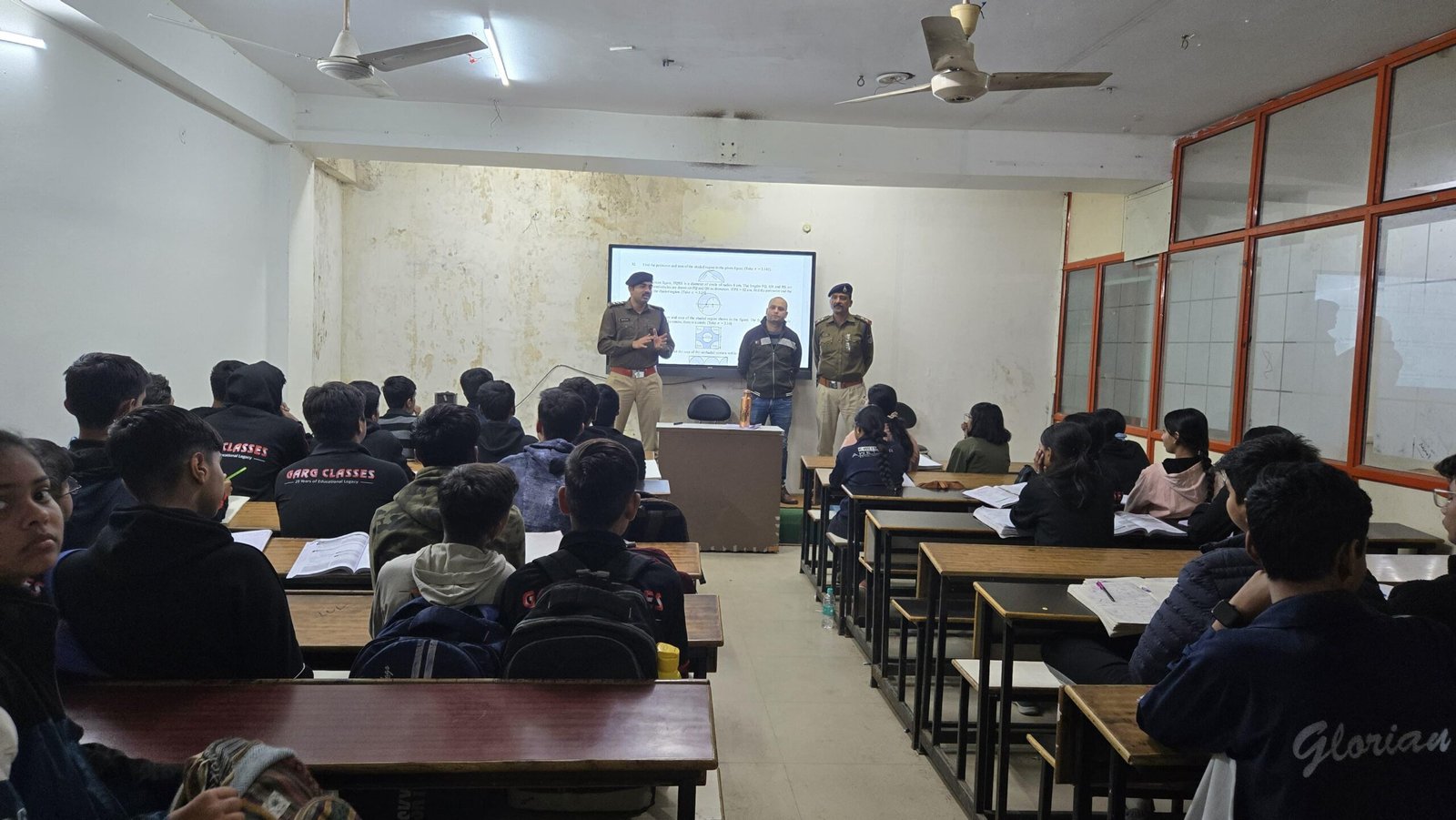 ग्वालियर पुलिस का साइबर जागरूकता अभियान | New India Times