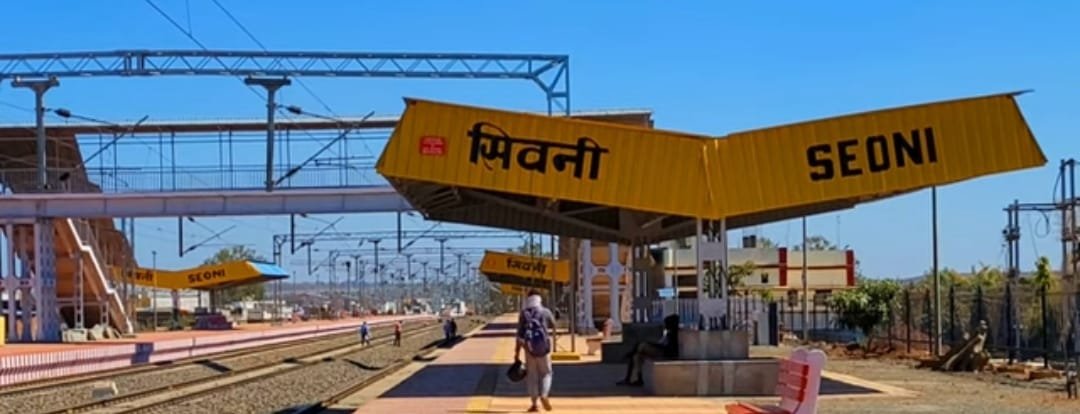 पातालकोट एक्सप्रेस सिवनी से फिरोजपुर चलने वाली ट्रेन जो आमला इटारसी भोपाल होते हुए दिल्ली सराय रोहिल्ला होकर फिरोज़पुर जाने वाली ट्रेन में साफ़ सफाई और सुविधाओं का है अभाव | New India Times