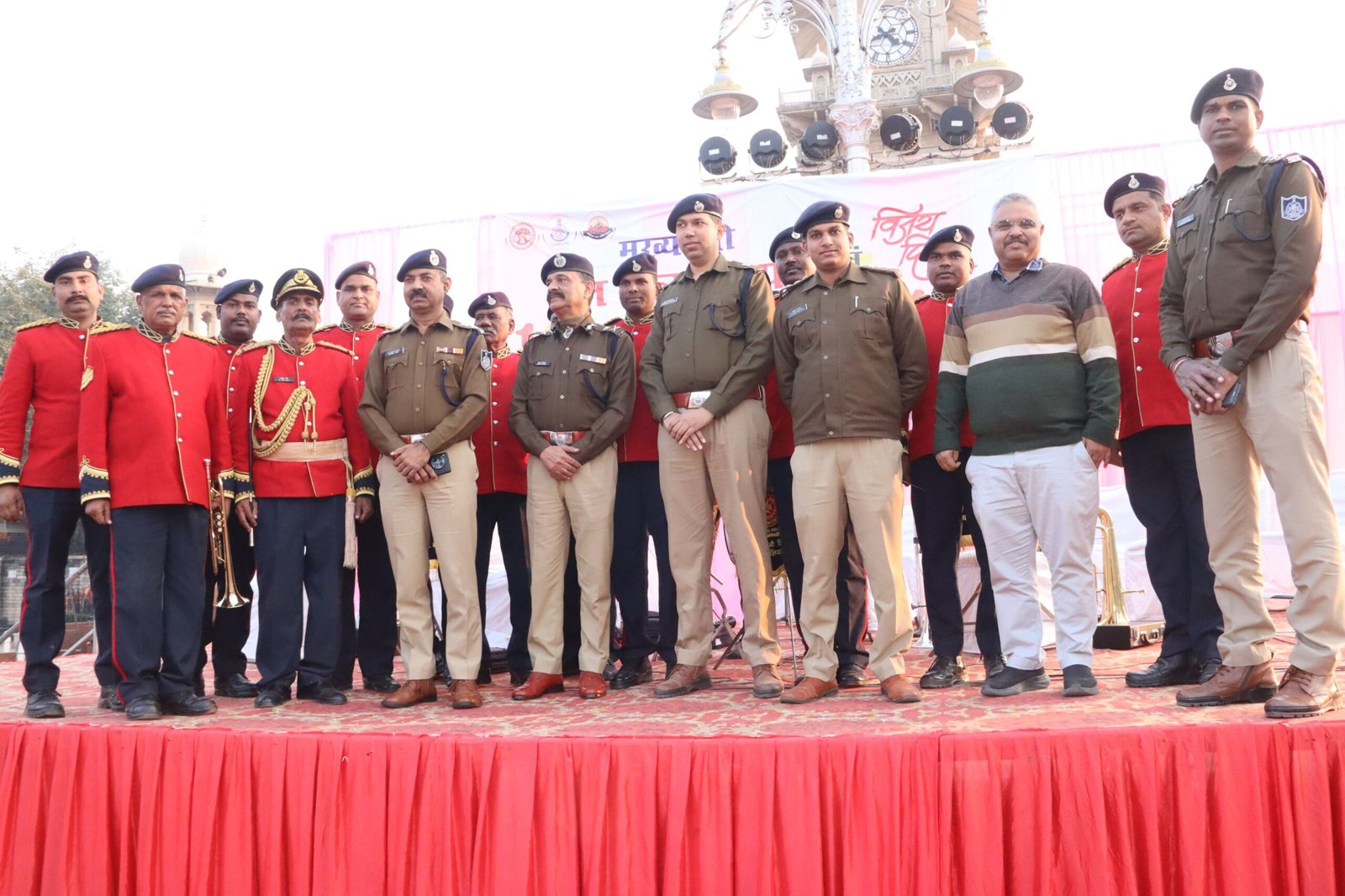 सांय पुलिस बैंड द्वारा देश भक्ति के गानों पर प्रस्तुत किया गया मनमोहक कार्यक्रम | New India Times