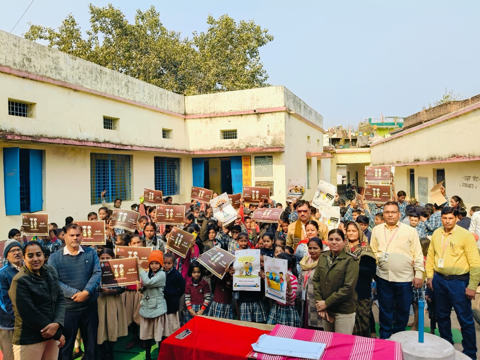 बाल संवाद के माध्यम से पुलिस के द्वारा बालक/बालिकाओं को बाल-अपराधों से किया गया जागरूक | New India Times