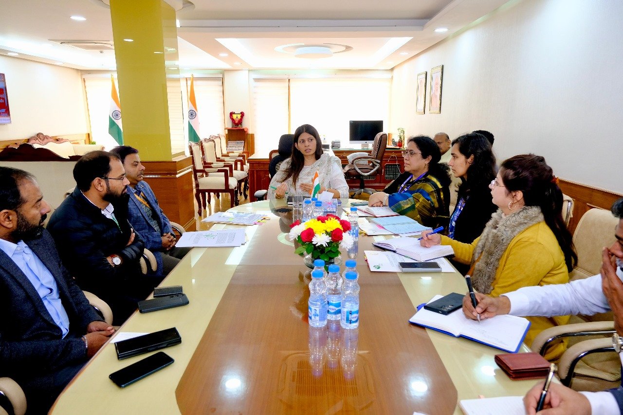 रन वे के विस्तार के साथ हवाई अड्डे के बुनियादी विकास के लिए केंद्र सरकार करे सहयोग: रक्षा खडसे | New India Times