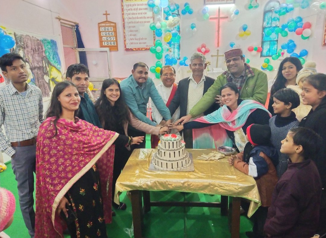 बड़ौत के चर्च में धूमधाम और हर्षोल्लास के साथ मनाया गया क्रिसमस का त्यौहार | New India Times