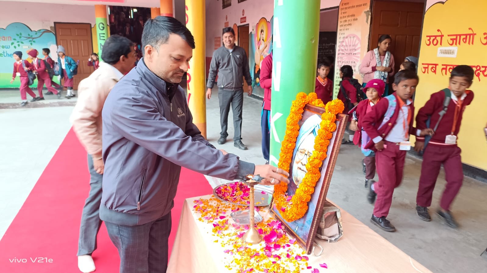 गोरखनाथ विद्यापीठ मे पूर्व प्रधानमंत्री डॉ मनमोहन सिंह जी को दी गई श्रद्धांजलि | New India Times