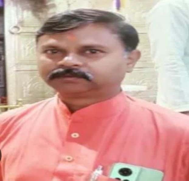 राजधानी भोपाल में भाजपा का पार्षद फिर सुर्खियों में, सफाई दरोगा से रात में गलियों के साथ सफाई का आर्डर देने का मामला | New India Times