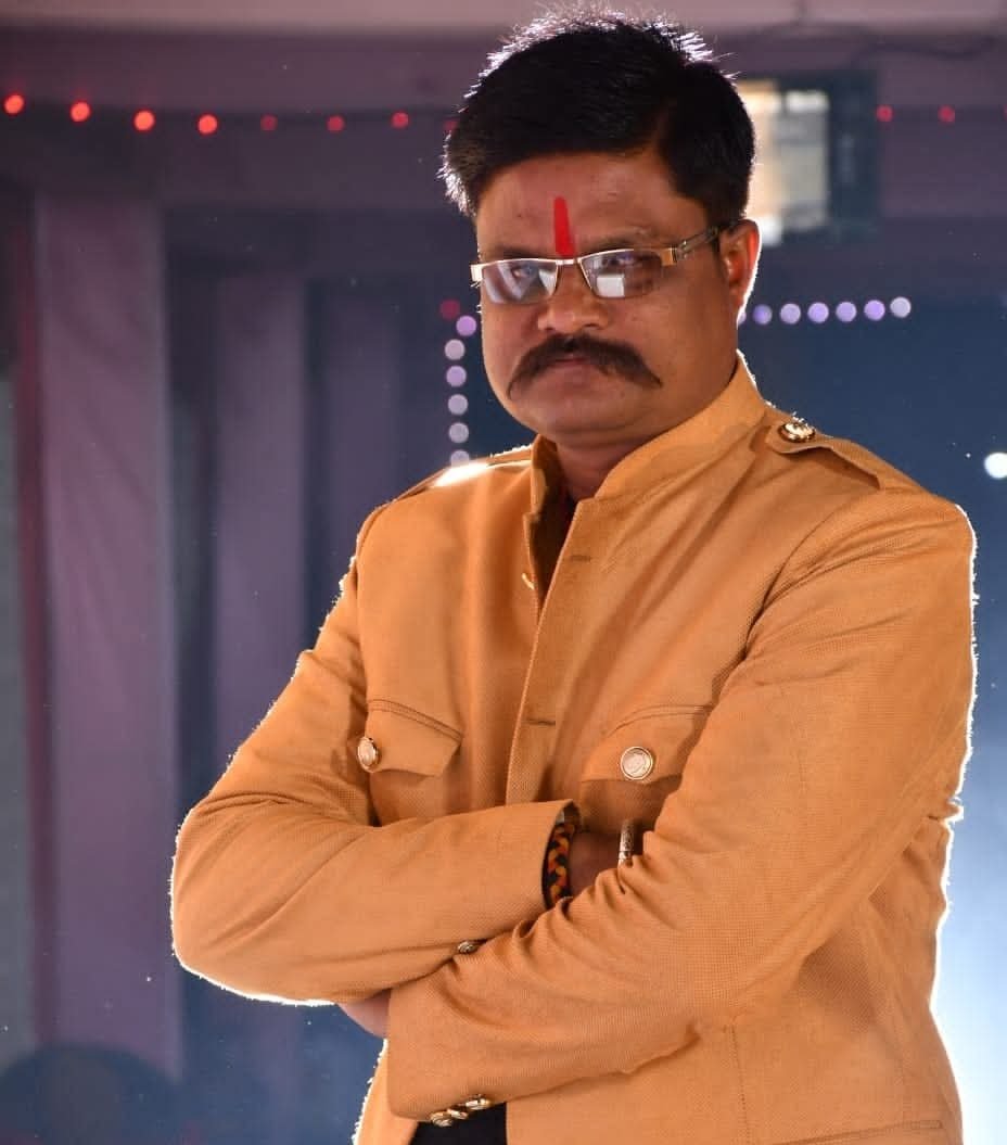 बर्थडे पार्टी में नेता जी के तमंचे से डांसर हुई घायल 1 बर्थडे पार्टी में नेता जी के तमंचे से डांसर हुई घायल | New India Times