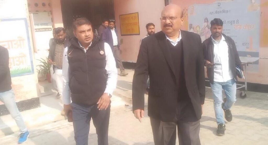 सीएमओ ने सीएचसी खीरों का किया औचक निरीक्षण | New India Times