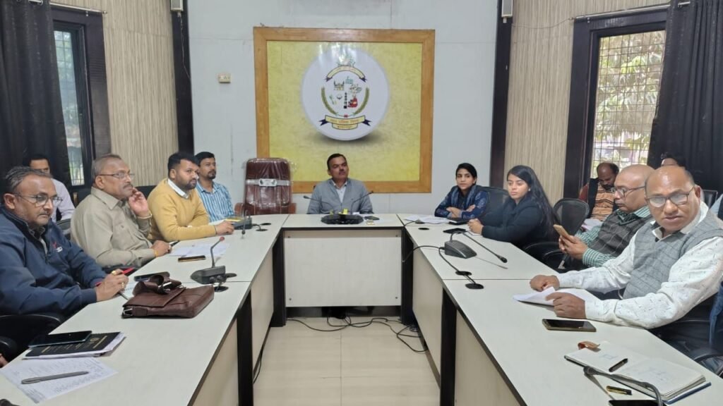 निगम आयुक्त ने सभी व्यवसायिक दुकानदारों का ट्रेड लाइसेंस बनाने हेतु अधिकारियों को दिए सख्त निर्देश 2 निगम आयुक्त ने सभी व्यवसायिक दुकानदारों का ट्रेड लाइसेंस बनाने हेतु अधिकारियों को दिए सख्त निर्देश | New India Times