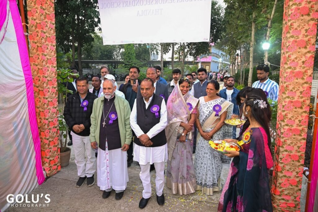 सेंट फ्लोर स्कूल थांदला में हर्षोल्लास के साथ मनाया गया रजत जयंती उत्सव 2 सेंट फ्लोर स्कूल थांदला में हर्षोल्लास के साथ मनाया गया रजत जयंती उत्सव | New India Times