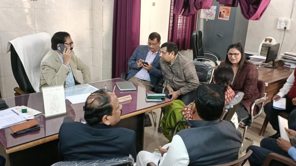 क्षेत्रीय संयुक्त संचालक रीवा ने किया सिविल अस्पताल का औचक निरीक्षण | New India Times