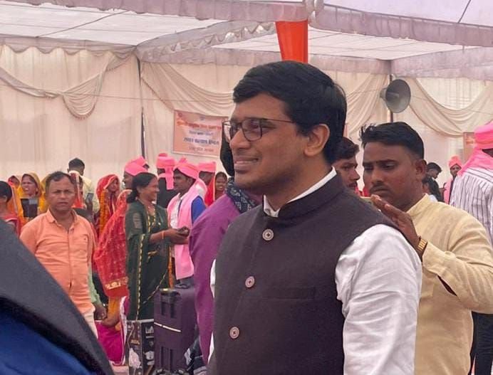 मड़ियाहूं तहसील किसान फार्मर रजिस्ट्री बनाने के मामले में जनपद में पहुंचा पहले पायदान पर, मड़ियाहूं एसडीएम हुए सम्मानित 2 मड़ियाहूं तहसील किसान फार्मर रजिस्ट्री बनाने के मामले में जनपद में पहुंचा पहले पायदान पर, मड़ियाहूं एसडीएम हुए सम्मानित | New India Times