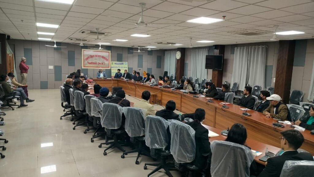 प्रशिक्षण में प्राप्त किये गये ज्ञान से संसाधनों की मर्यादा में रहते हुए बच्चे का हित संरक्षित करना जिला ईकाई की सामाजिक जिम्मेदारी: प्रधान जिला न्यायाधीश श्री पी सी गुप्ता | New India Times