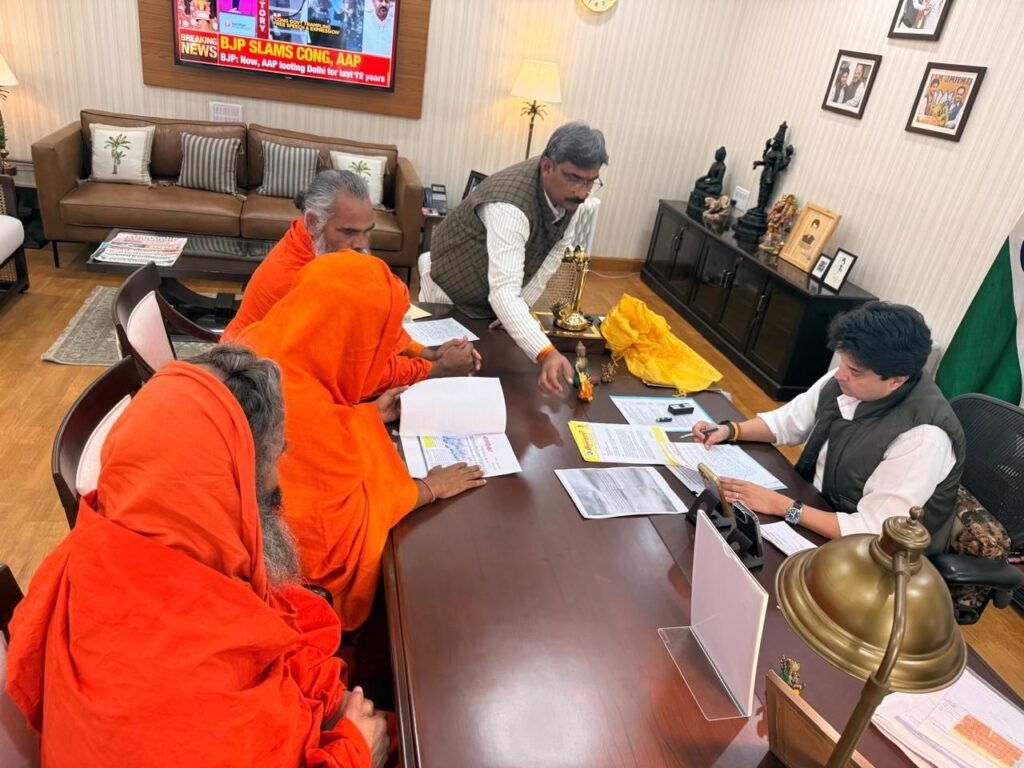 तीर्थ के रूप में स्थापित होता आदर्श गौशाला: ज्योतिरादित्य सिंधिया | New India Times