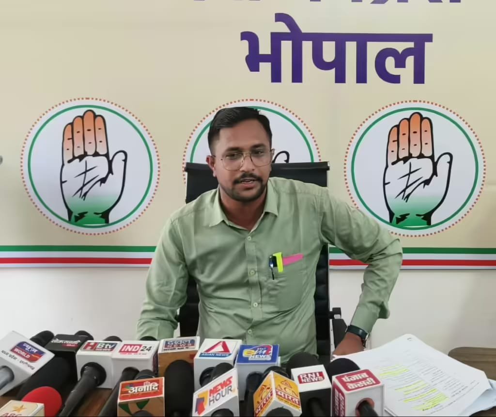 एनएसयूआई के प्रदेश उपाध्यक्ष रवि परमार ने मध्यप्रदेश नर्सेस रजिस्ट्रेशन काउंसिल एवं सरकार पर लगाया लापरवाही का गंभीर आरोप, सत्र 2024-25 की मान्यता जनवरी 2025 में जारी करना छात्रों के भविष्य के साथ खिलवाड़ | New India Times