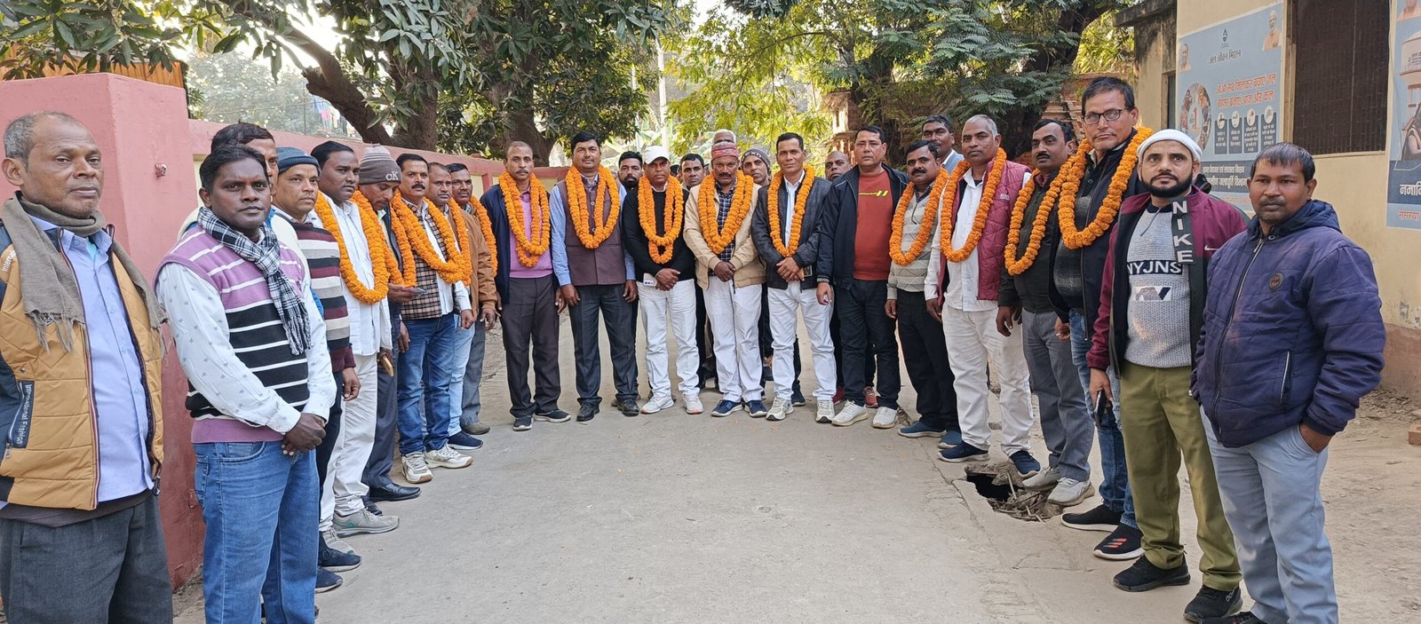 उप निदेशक पंचायती राज हिमांशु शेखर ठाकुर का सफाई कर्मचारियों ने किया स्वागत | New India Times