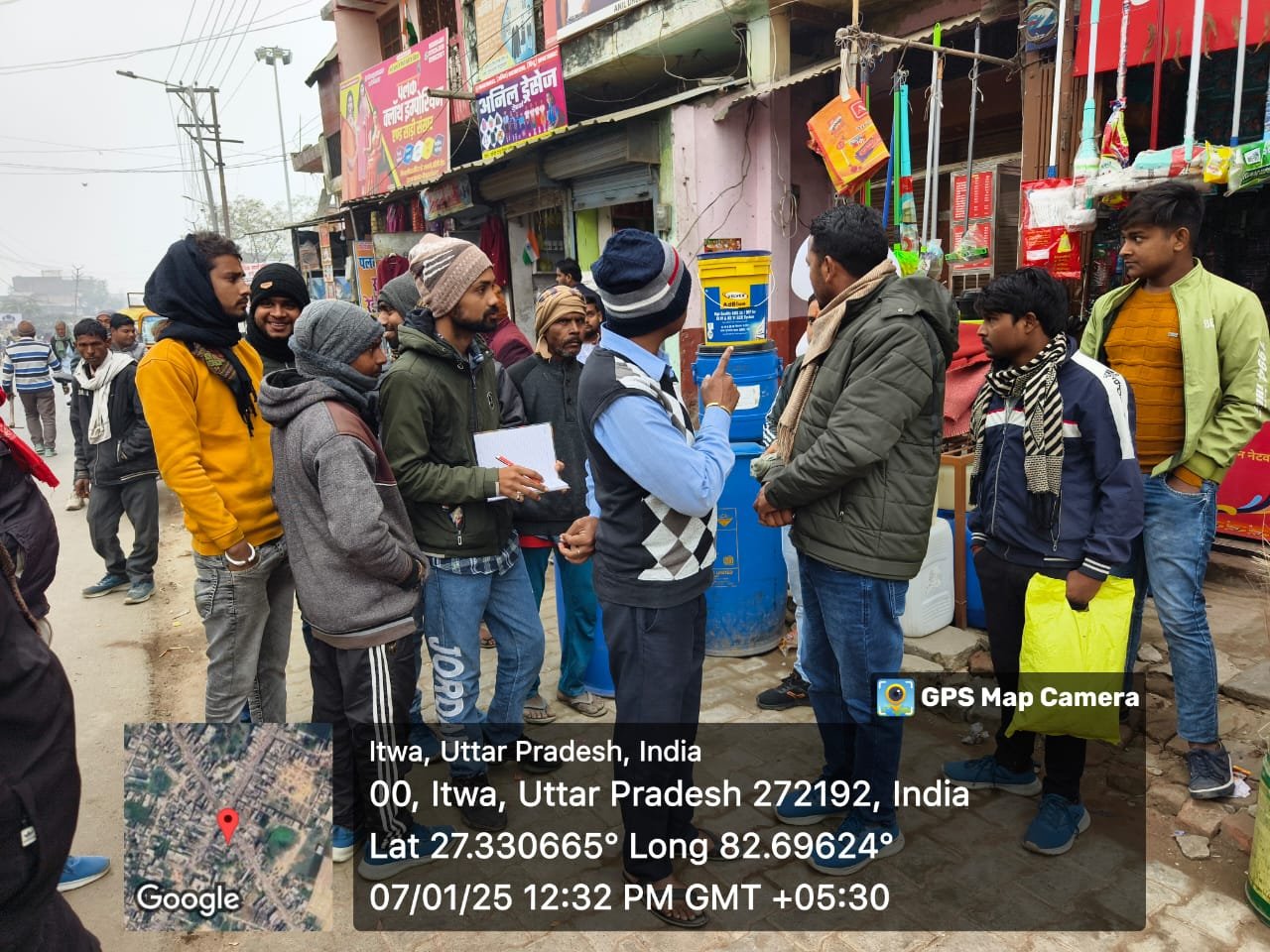 नो-वेडिंग जोन स्थल में विशेष अभिधान चलाकर नगर पंचायत इटवा की टीम ने हटवाया अतिक्रमण | New India Times