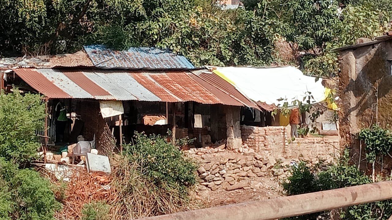 दमुआ शहर में मछली मटन चिकन की दुकानों को प्रशासन ने हटाया, शहर की सभी मछली मटन चिकन दुकान ईदगाह के पास मटन मार्केट में लगाना किया अनिवार्य अन्यथा होगी दण्डात्मक कार्यवाही | New India Times