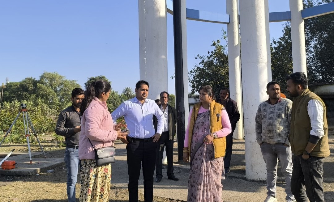 अमृत 2 योजना से खिरका घाट में 32 लाख लागत से निर्मित होगा ग्रीन पार्क, नगरपालिका अध्यक्ष ने निर्माण कार्य स्थल का किया निरीक्षण | New India Times