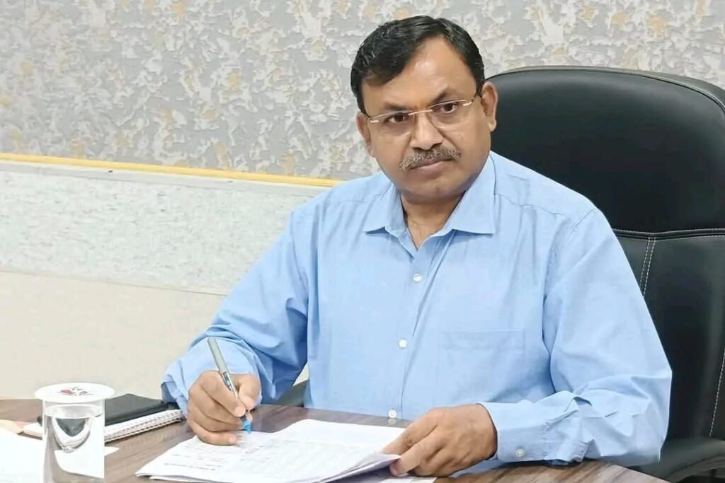 समाधान ऑनलाइन के एजेण्डा बिन्दुओं पर लंबित प्रकरण तत्काल निराकृत करें: कमिश्नर | New India Times