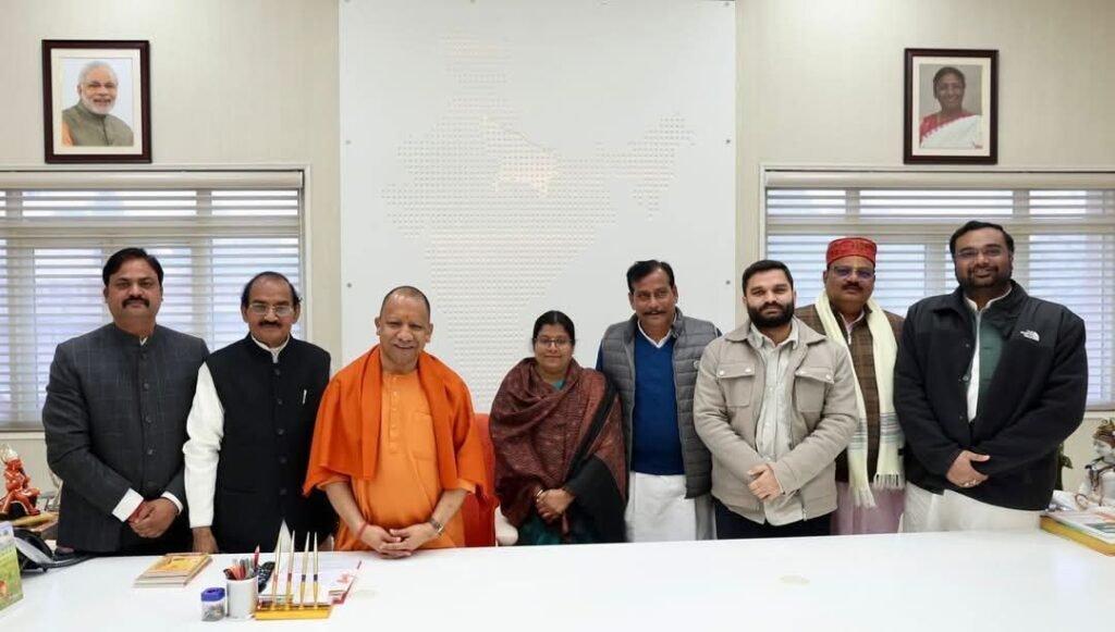 विधायक प्रकरण मामले को लेकर मुख्यमंत्री से मिले जिला अध्यक्ष सहित छह विधायक | New India Times