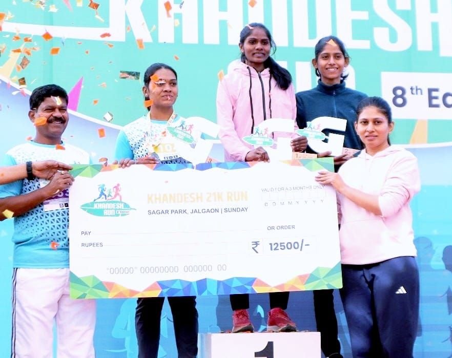 जलगांव में आयोजित मैराथन में प्रतिभागी बनी रक्षा खडसे, कब बनेंगे ब्लॉक में खेल स्टेडियम | New India Times