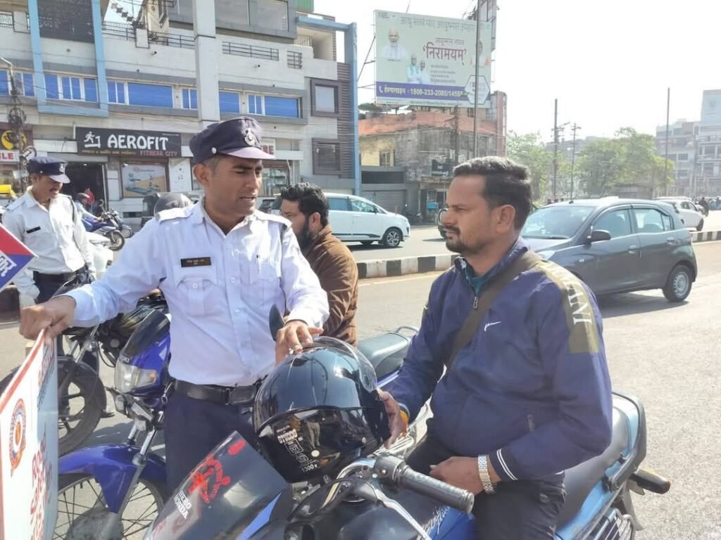 भोपाल यातायात पुलिस द्वारा 'परवाह' की थीम पर सड़क दुर्घटनाओं में कमी लाने के लिए चलाया जा रहा है जागरूकता अभियान | New India Times