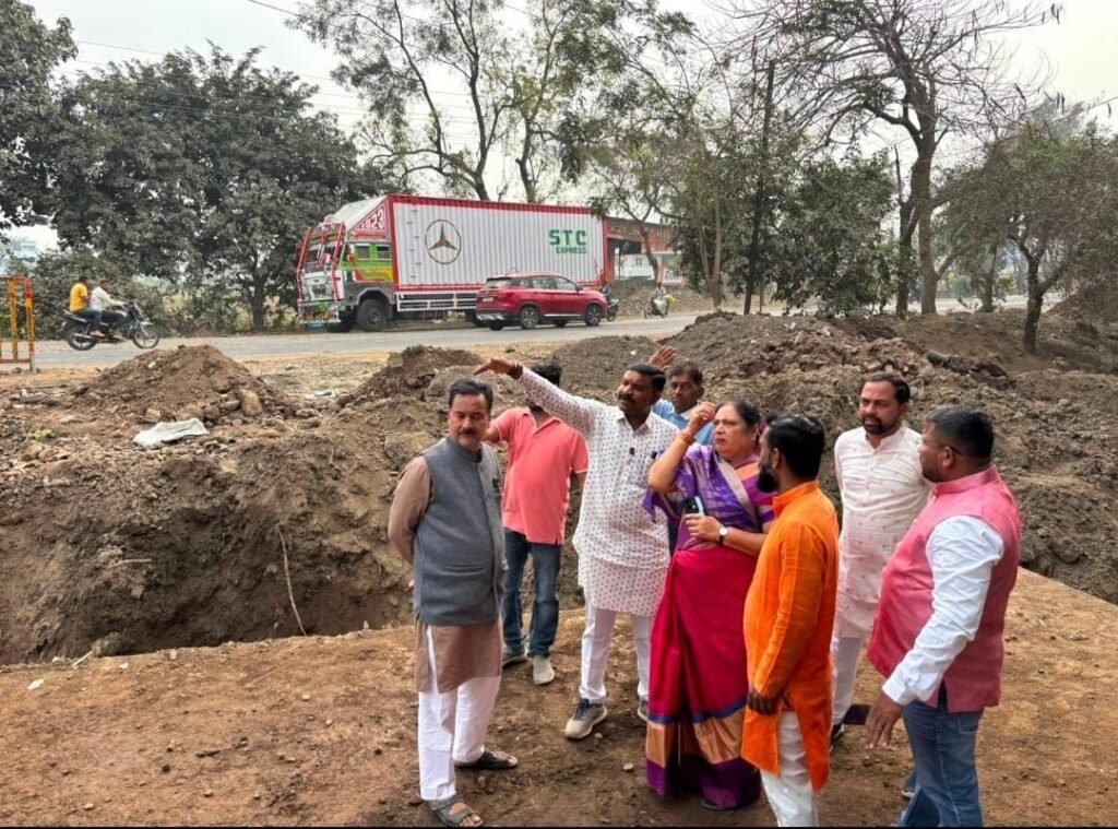 युवा नेता गजेंद्र पाटील ने महापौर से बाल शिवा उद्यान के निर्माण की रखी मांग | New India Times