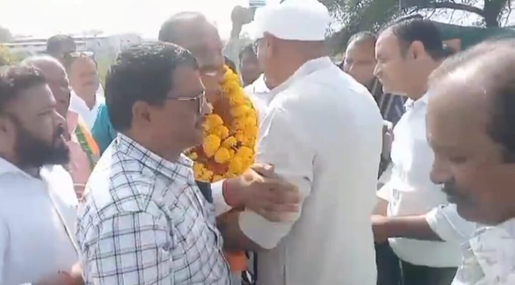 भाजपा के नवनियुक्त जिला अध्यक्ष का पांढुर्णा में हुआ भव्य स्वागत | New India Times